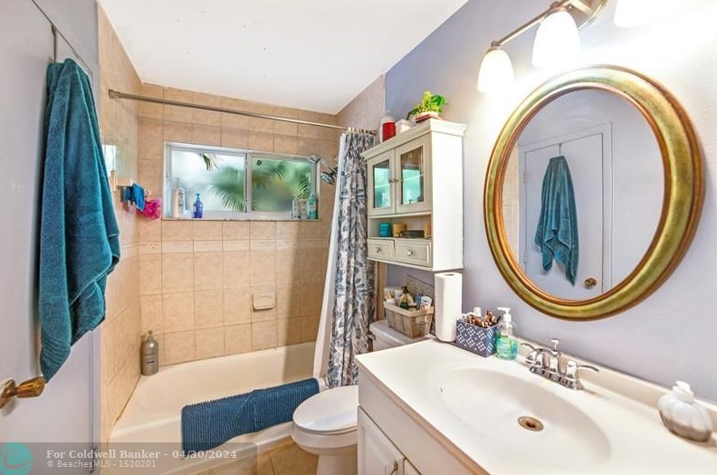 2065 7 Dr, Vero Beach FL  32962-7044 exterior