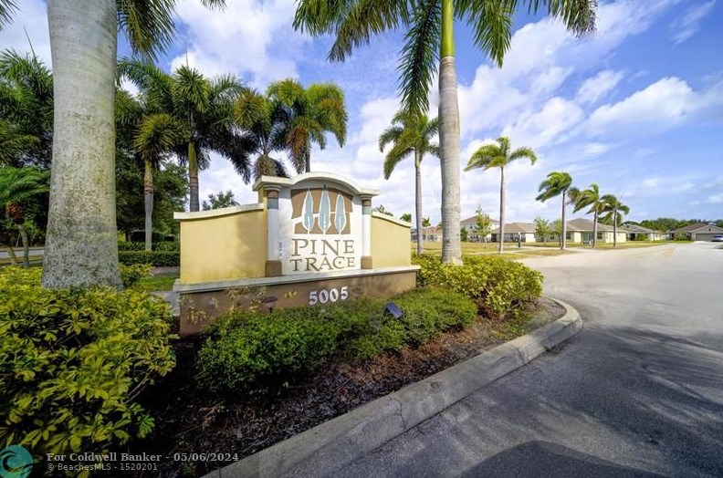 5485 Nw Pine Trail Cir, Port Saint Lucie, FL 34983
