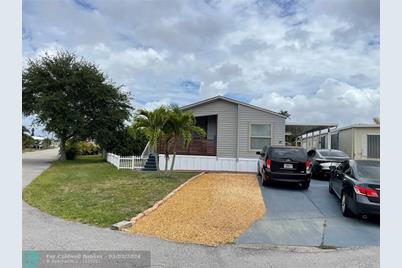 2250 SW 87th Ter - Photo 1