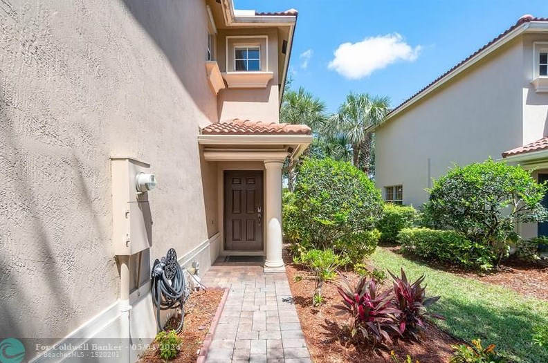 4208 Cohune Palm Ct, Lake Worth, FL 33463-9325