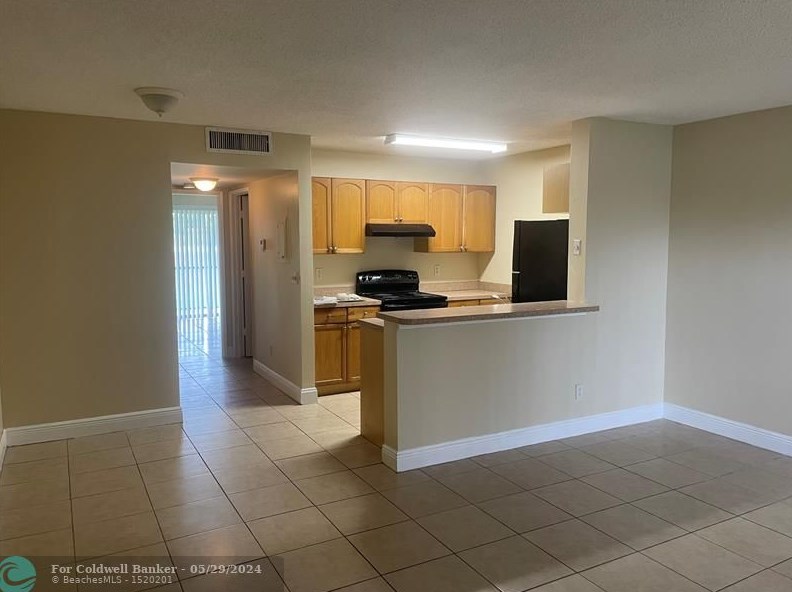 1617 Meadows Cir, Boynton Beach, FL 33436-9219