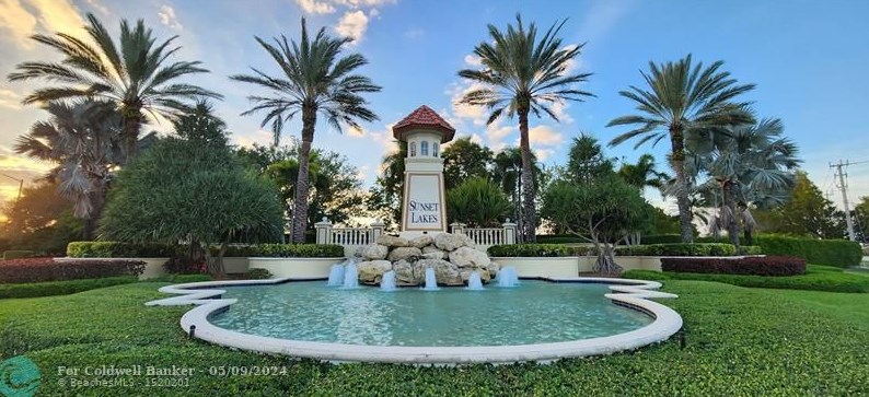 18841 29th Ct, Hollywood, FL 33029-2407