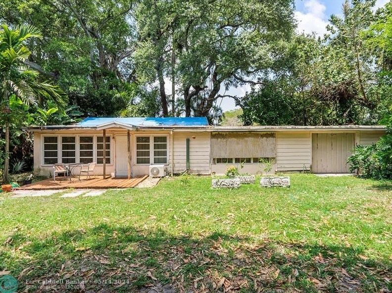 1221 147th St, Miami, FL 33161-2546