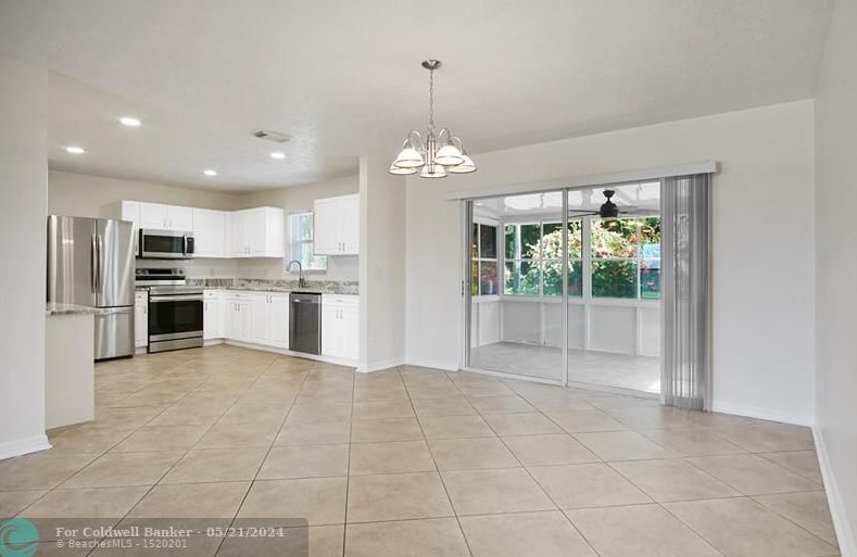 5626 Travelers Way, Fort Pierce FL 34982-3989 exterior