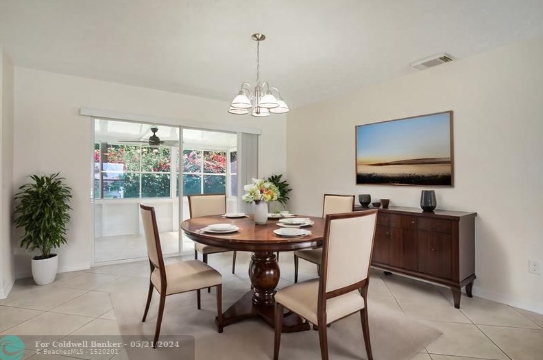 5626 Travelers Way, Fort Pierce FL 34982-3989 exterior