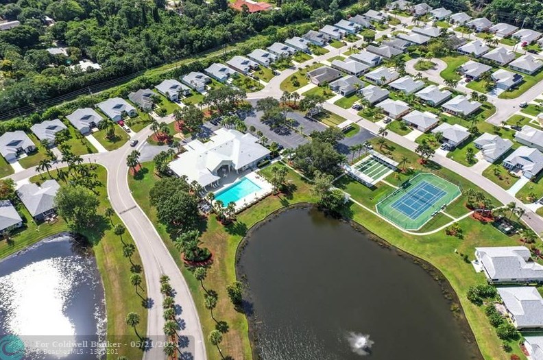 5626 Travelers Way, Fort Pierce FL 34982-3989 exterior