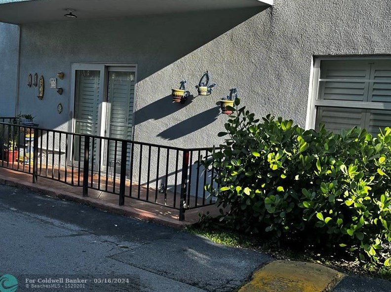 399 Nw 72nd Ave #101, Miami, FL 33126