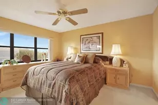 330 SE 20th Ave, Deerfield Beach, FL 33441 - Photo 10