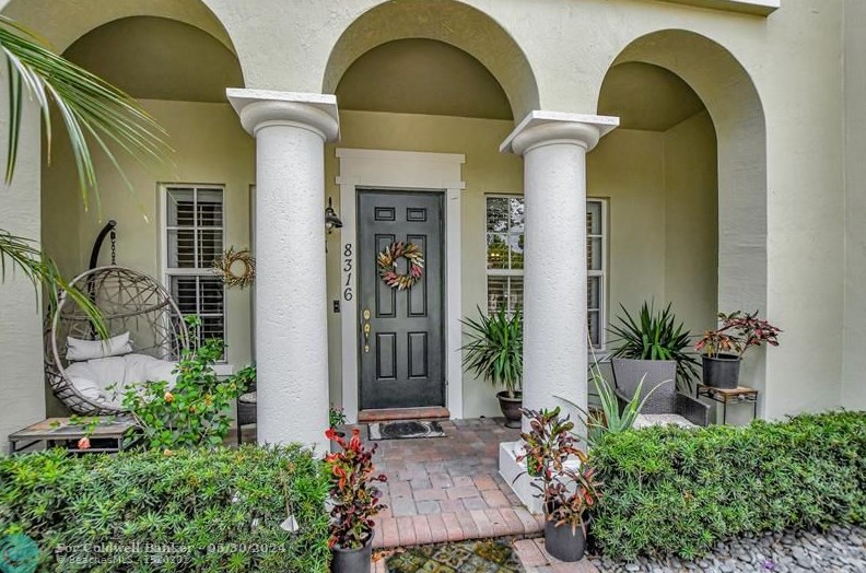 8316 9th Ave, Boca Raton, FL 33487-1376