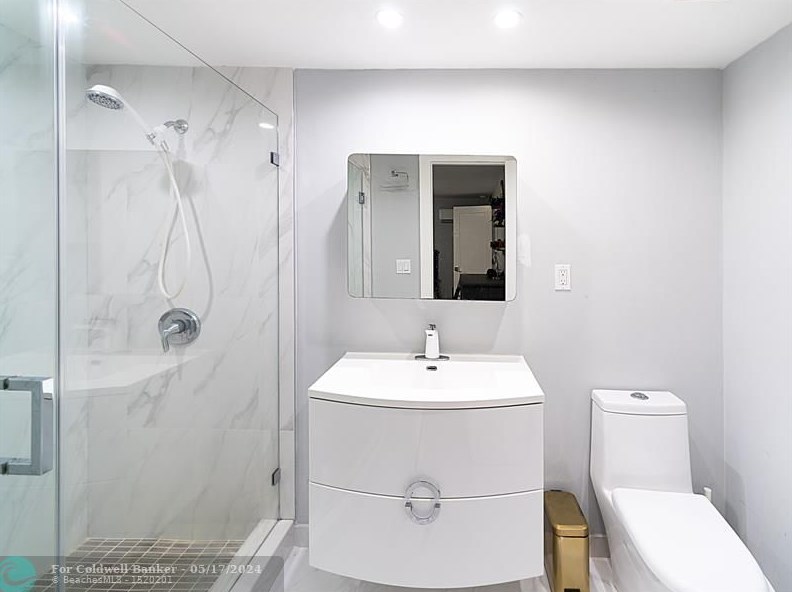 5809 Pierce St, Hollywood FL  33021-6246 exterior