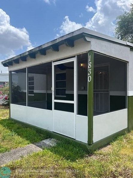 1830 Service Rd, Miami, FL 33054-3751