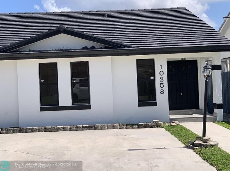 10258 Nw 129th St, Hialeah, FL 33018