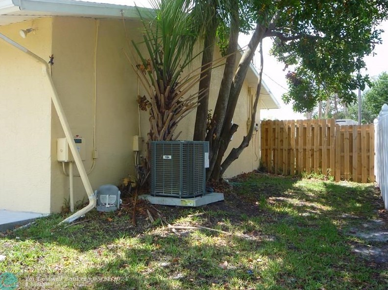 316 Placid Ave, Fort Pierce, FL 34983-1130
