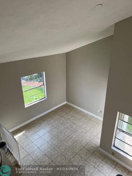 8265 Nw 192nd Terrace, Hialeah, FL 33015