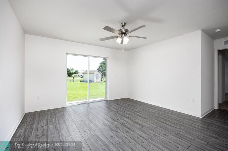 920 Castaneda Ln, Fort Pierce FL  34953-3239 exterior