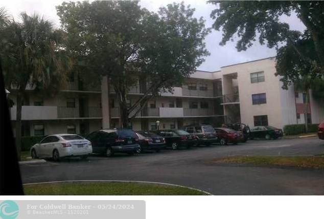 3400 Foxcroft Rd #305, Hollywood, FL 33025