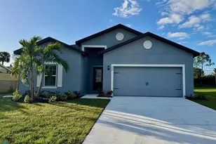 256 SW Grove Ave, Port Saint Lucie, FL 34983 - Photo 2