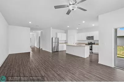 256 SW Grove Ave, Port Saint Lucie, FL 34983 - Photo 4