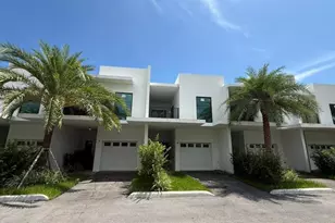 2526 Pierce St, Hollywood, FL 33020 - Photo 2