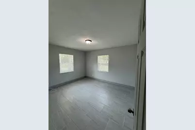 2404  Florida Ave, Fort Pierce, FL 34950 - Photo 8