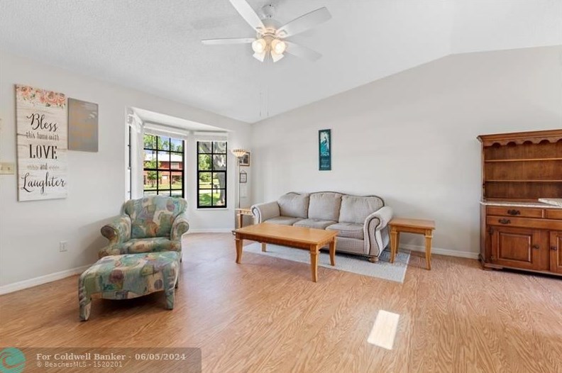 1520 18th Ave, Vero Beach FL  32962-6205 exterior