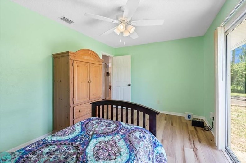 1520 18th Ave, Vero Beach FL  32962-6205 exterior