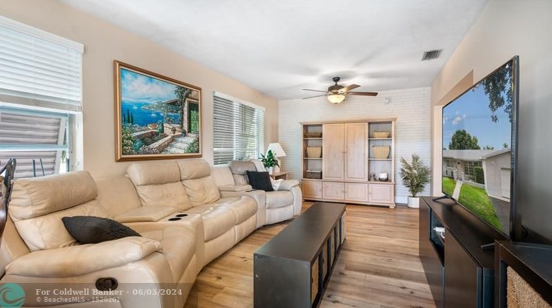 8480 17 Ct, Hollywood FL exterior