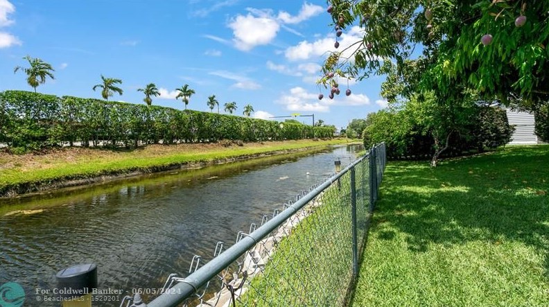 8480 17 Ct, Hollywood FL exterior