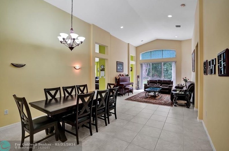 19390 29 Ct, Hollywood FL 33029-2473 exterior