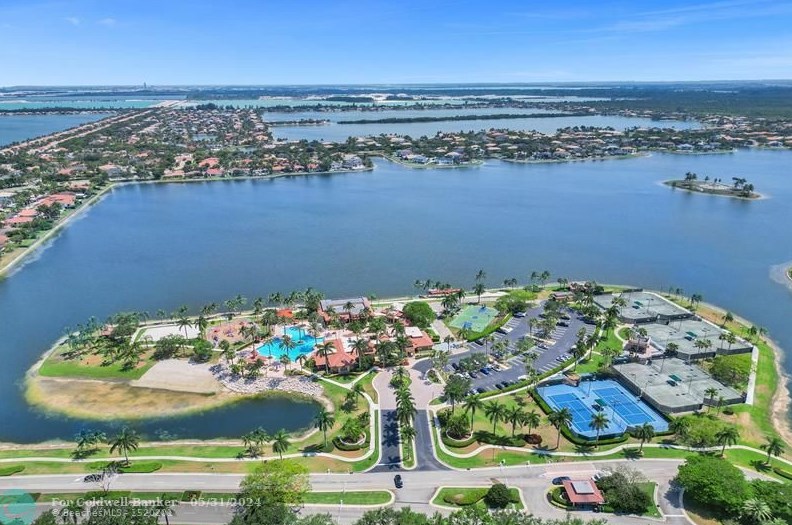 19390 29 Ct, Hollywood FL 33029-2473 exterior