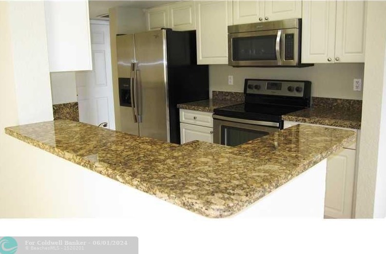 20950 Sw 87th Ave #106, Miami, FL 33189