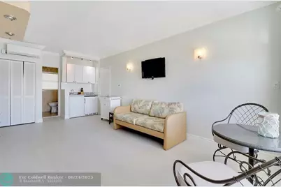 2508  Bay Drive, Unit #13, Pompano Beach, FL 33062 - Photo 32