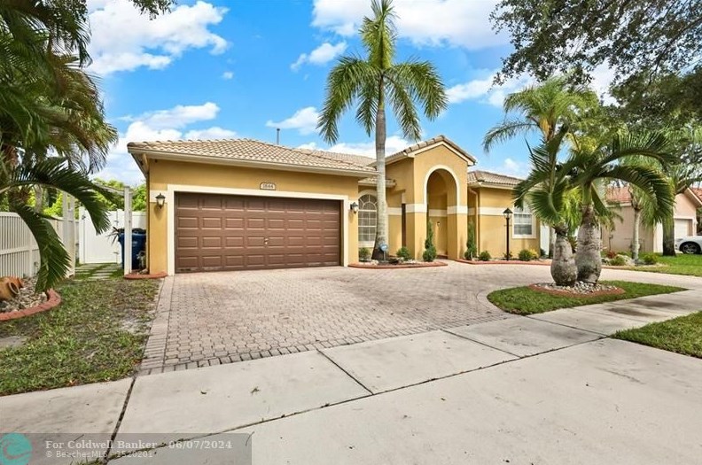 1844 Nw 128th Ave, Hollywood, FL 33028