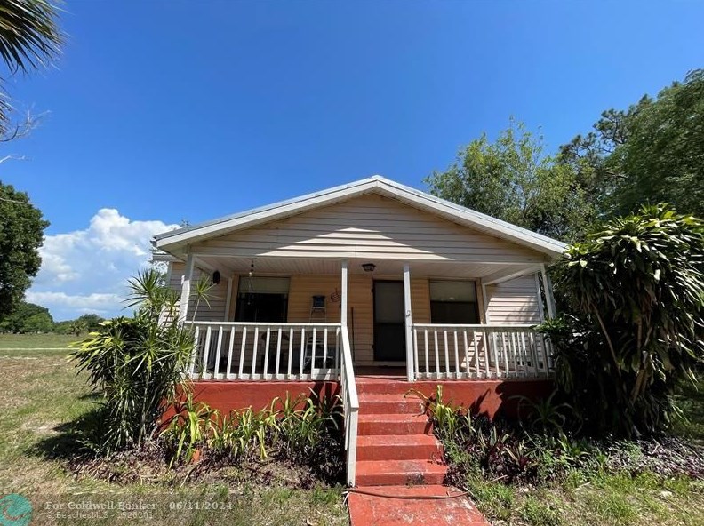 7700 76th Dr, Okeechobee, FL 34974-8173