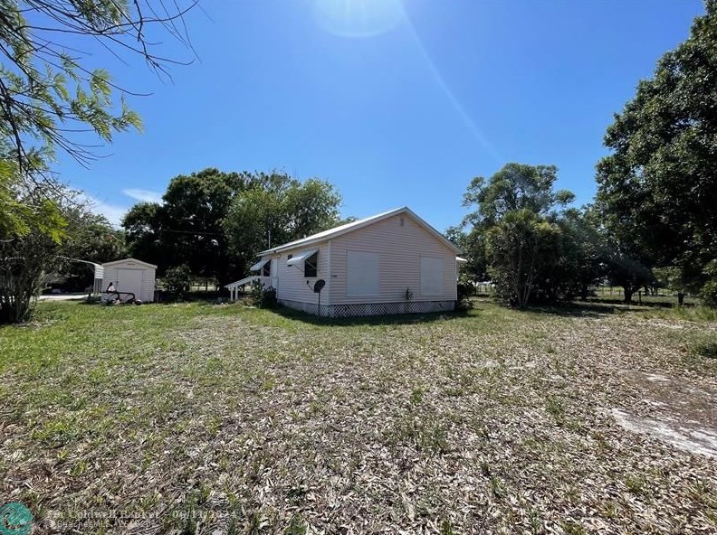 7700 76 Dr, Okeechobee FL 34972 exterior