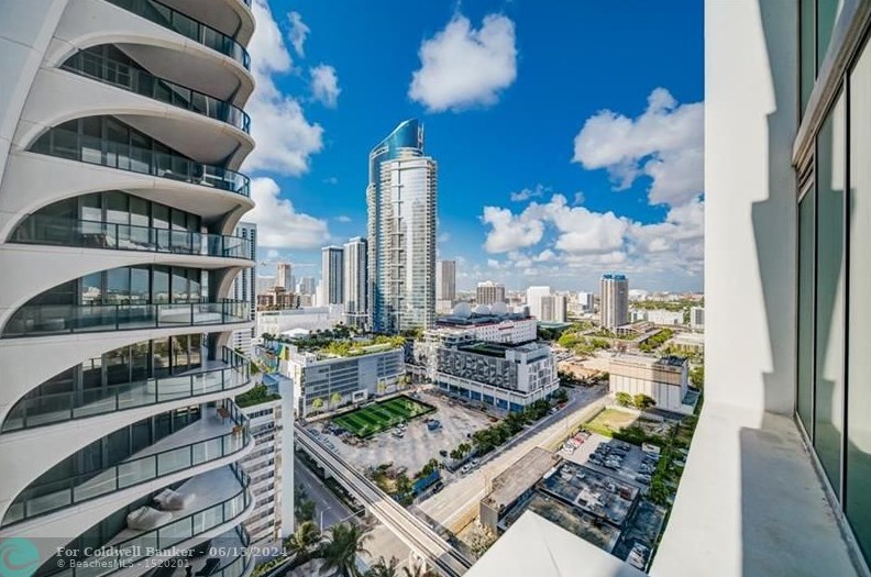 1040 Biscayne Blvd Apt 2108, Miami, FL 33132