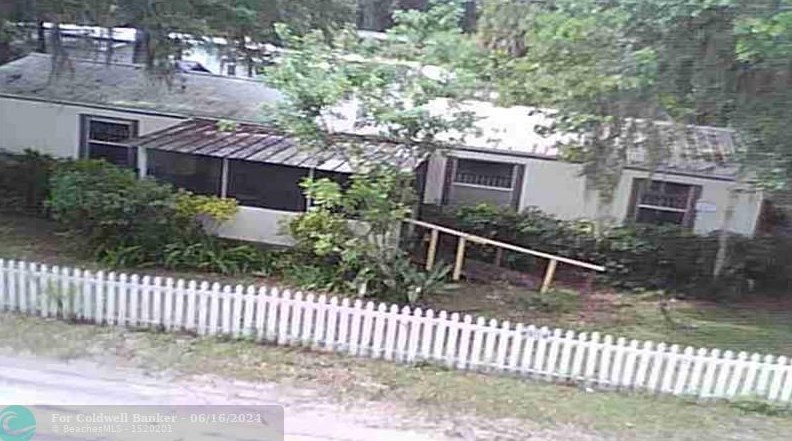 15 Country Rd, Lorida, FL 33857