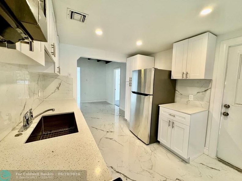6131 Sw 41st St, Hollywood, FL 33023