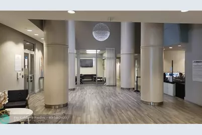 1750 N Bayshore Dr, Unit #5205, Miami, FL 33132 - Photo 10