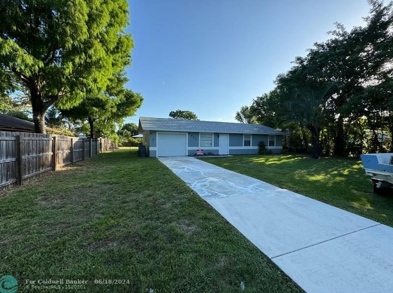 6604 Pensacola Rd, Fort Pierce FL  34951-1562 exterior