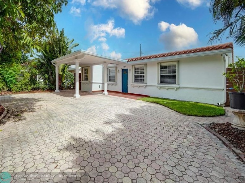 7151 Meade St, Hollywood, FL 33024