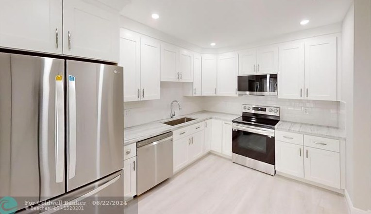 6613 Via Regina, Boca Raton, FL 33433