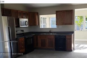811 S Broadway, Lantana, FL 33462 - Photo 10