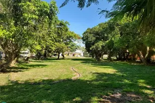 1697 E Main St, Pahokee, FL 33476 - Photo 6