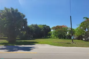 1697 E Main St, Pahokee, FL 33476 - Photo 12