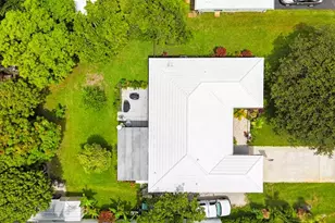 1577 NE 49th St, Oakland Park, FL 33334 - Photo 36