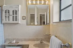 1577 NE 49th St, Oakland Park, FL 33334 - Photo 18