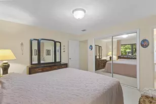 1577 NE 49th St, Oakland Park, FL 33334 - Photo 16