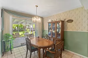 1577 NE 49th St, Oakland Park, FL 33334 - Photo 10