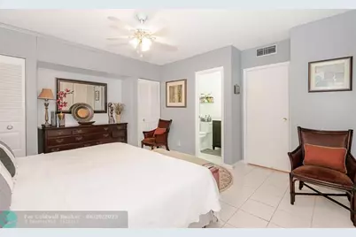 3430 NW 52nd Ave, Unit #102, Lauderdale Lakes, FL 33319 - Photo 16